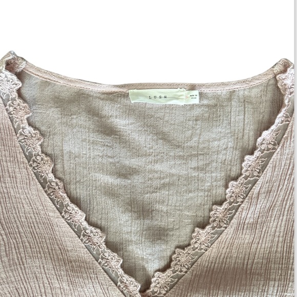 Lush Wrap Tie Side Blouse - Picture 5 of 7